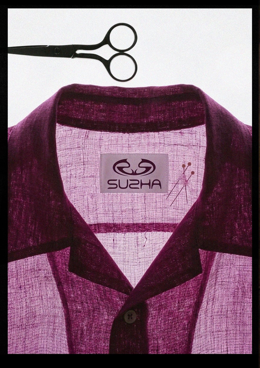 Etiqueta SUSHA en camisa